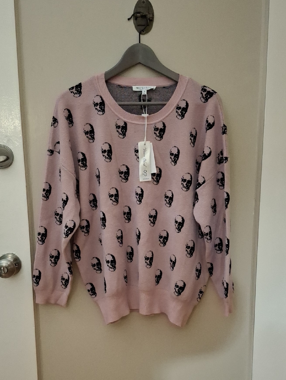 NWT Workshop Soft Pink Skull Print Crewneck Sweater_1